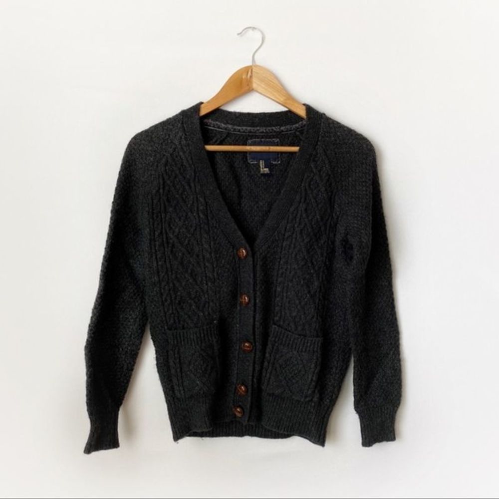 Forever 21 Grey Cardigan Sweater Size Small